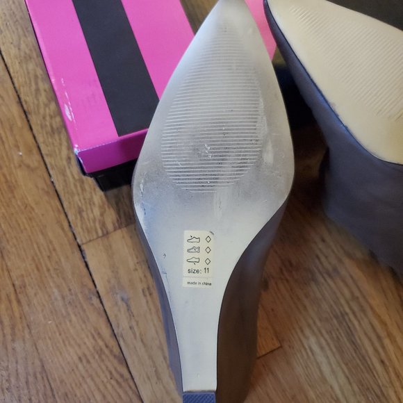 Michael Antonio Nami Wedge Mule - Taupe - 11 - Picture 9 of 11